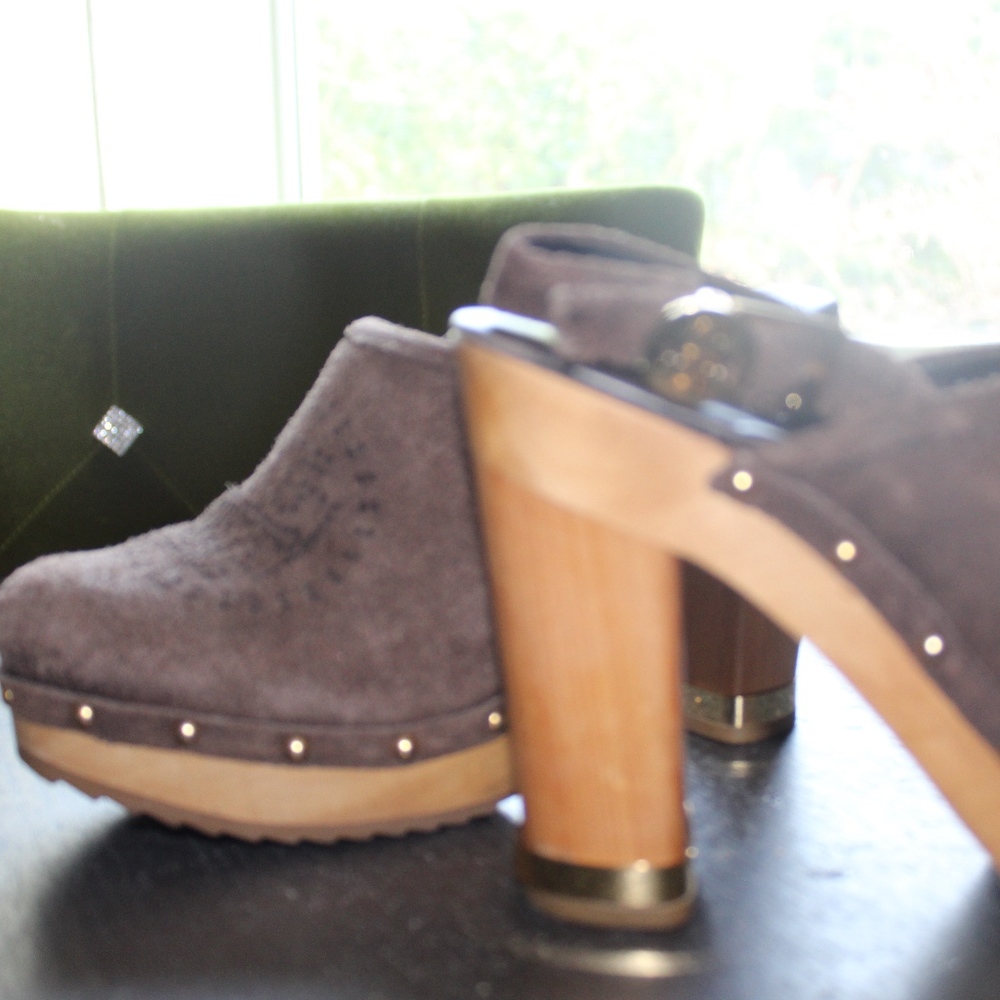Tory Burch Clogs